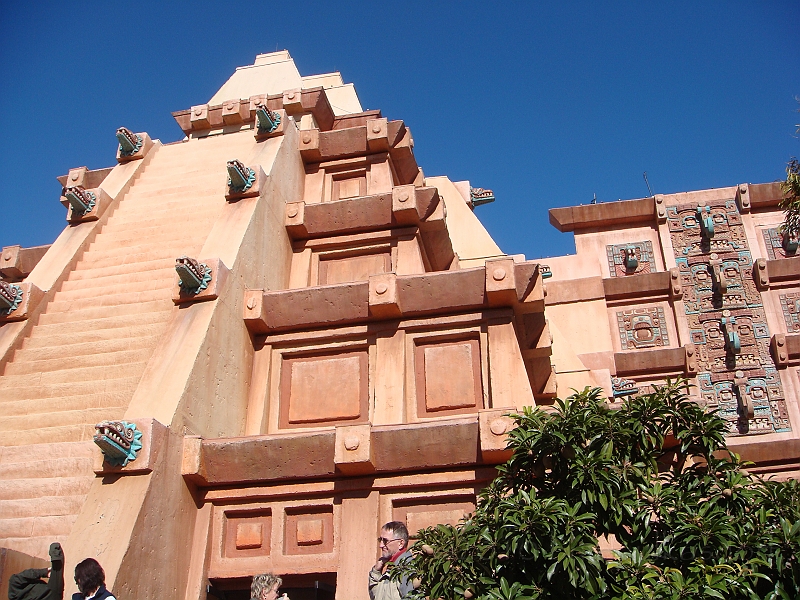 Florida [2010 Jan] 402.JPG - Scenes from EPCOT at Disney World